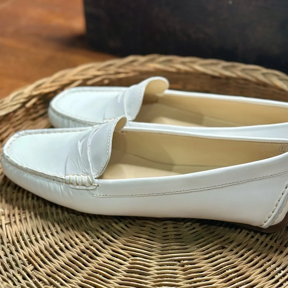 Michaels White Leather Summer Ready Slip On Driving Women's Loafers Flats
